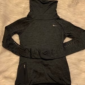 Nike Dri-Fit Gray Thermosphere Running Pullover